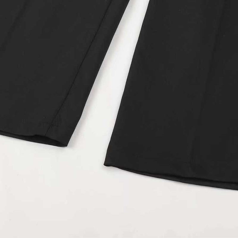 Pantalón de tiro alto con corte recto