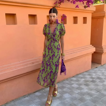 Andrea | Vestido midi estampado con escote en V y manga corta