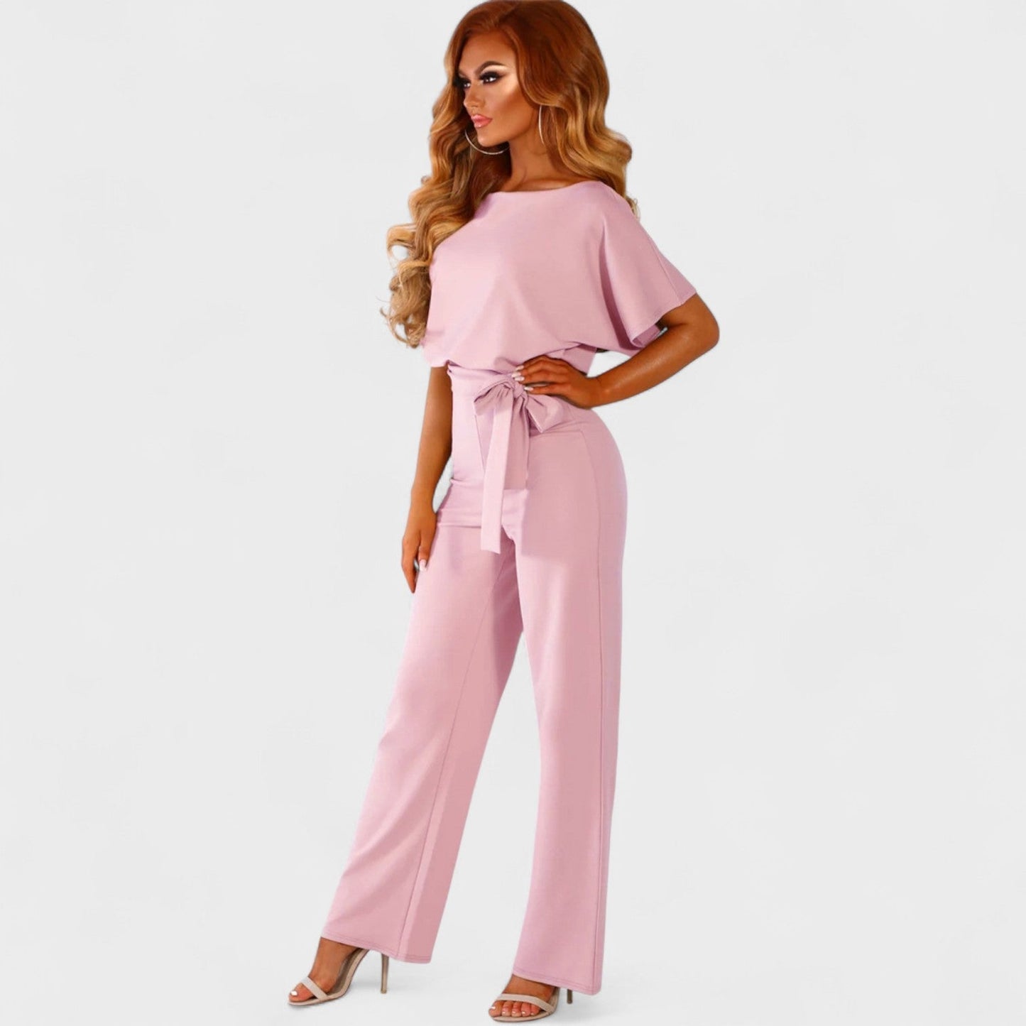 Mono elegante con pantalón amplio