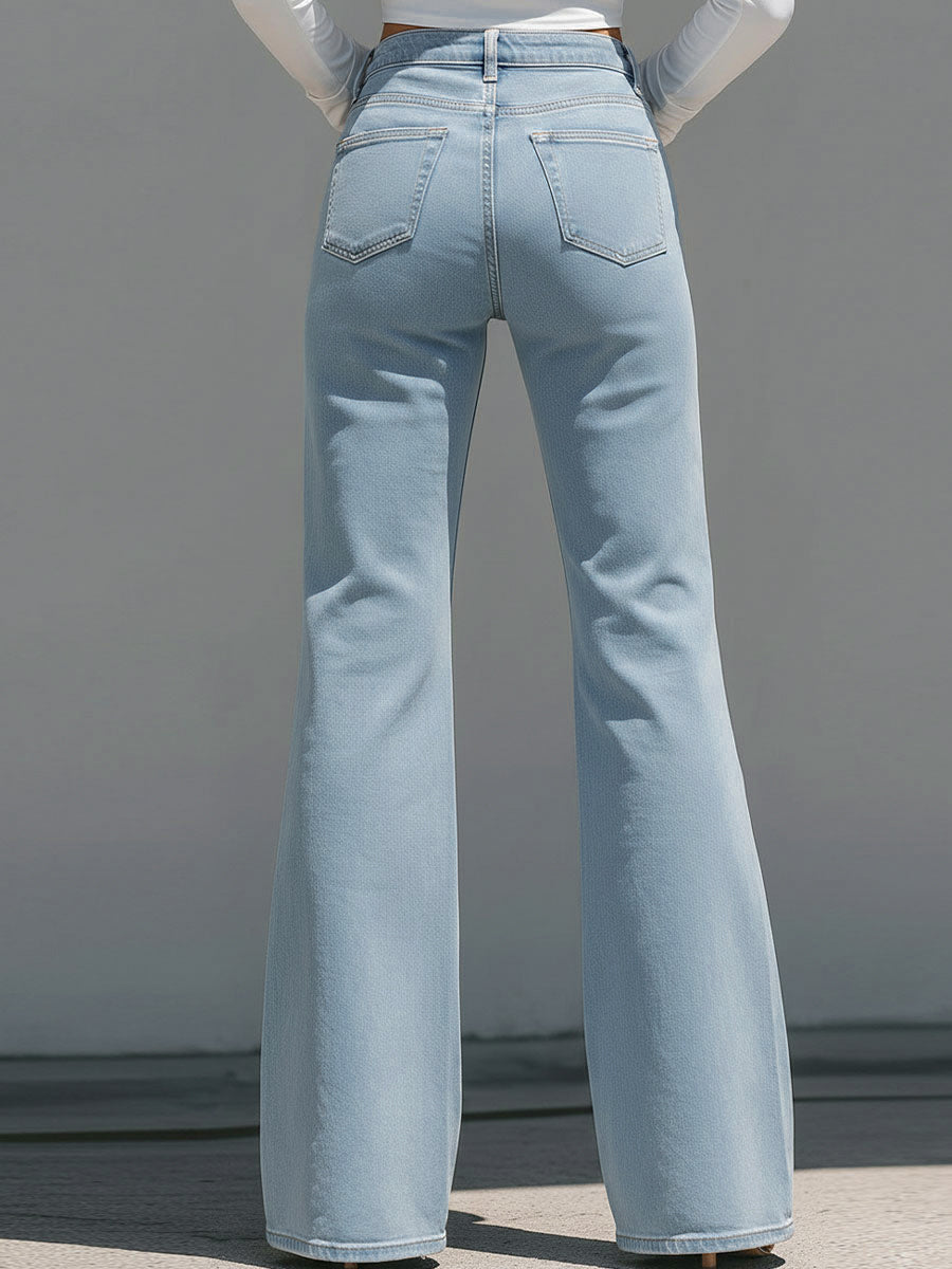 Jeans de tiro alto con pierna acampanada