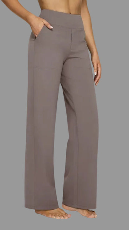 Pantalón de tiro alto con corte recto