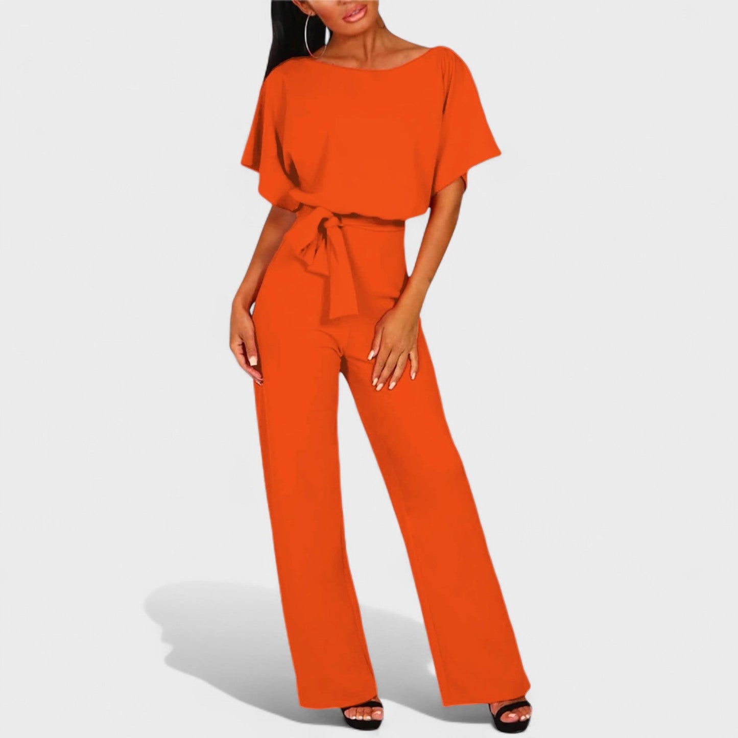 Mono elegante con pantalón amplio