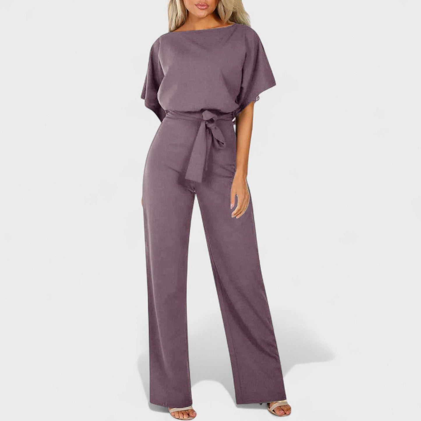 Mono elegante con pantalón amplio