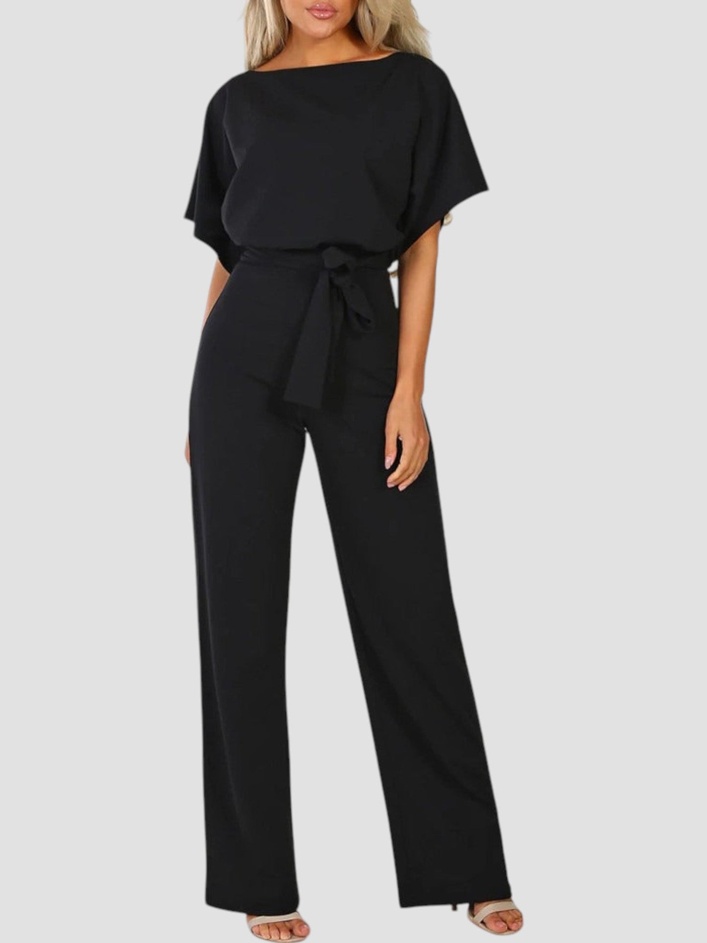 Mono elegante con pantalón amplio