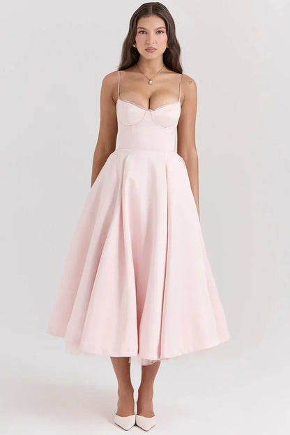Arielle | Vestido midi sin tirantes con falda amplia