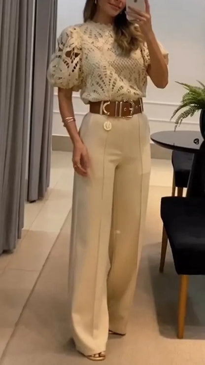 Conjunto elegante de encaje con pantalón de tiro alto