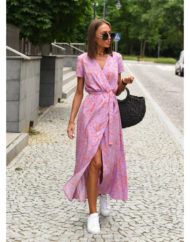 Julia | Vestido elegante con escote en V y silueta favorecedora